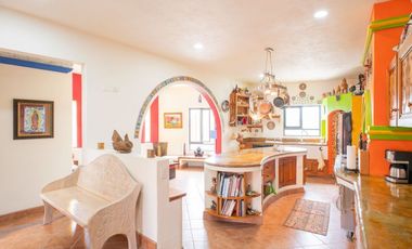 Casa con Casita en venta en el Centro de San Miguel – Potencial de Renta