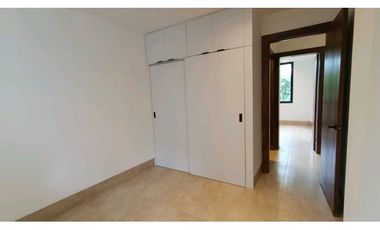 LAGO DE CAPEIRA CASA DE ESTRENO EN VENTA