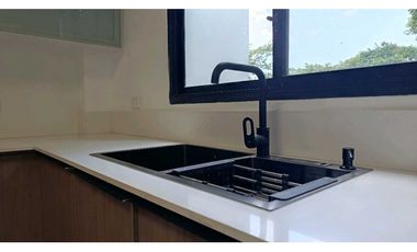 LAGO DE CAPEIRA CASA DE ESTRENO EN VENTA