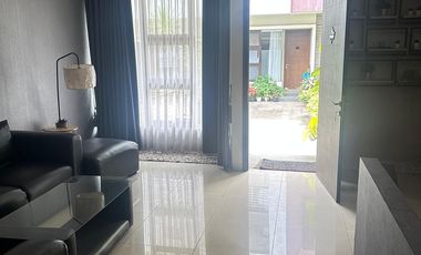 Disewakan maple townhouse di Gunung Batu Bandung
