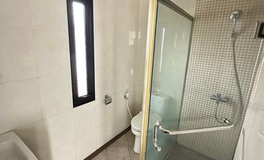 Disewakan maple townhouse di Gunung Batu Bandung