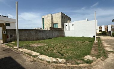 Terreno en Venta Priv. Martha Chapa, Fracc. Paraíso Coatzacoalcos, Coatzacoalcos Ver.