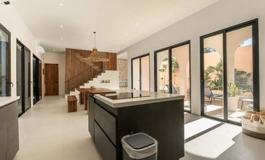 Villa en venta de 4 recámaras   piscina privada en exclusiva zona de Tulum