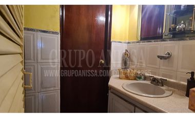 Oportunidad! Se Vende Hermosa Casa en Altos de Betania COD. 440----