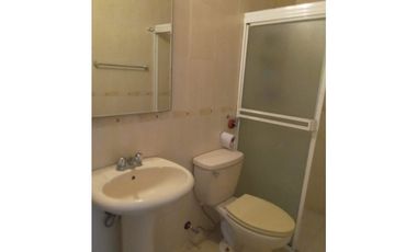 VENDO o ALQUILO CASA EN BRISAS DEL GOLF ESQUINA