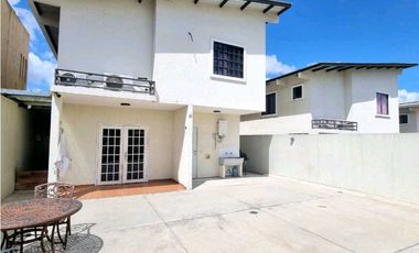 Casa en venta en Panamá Norte - Ph Vistas del Lago (YM)
