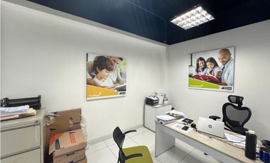 ALQUILER DE LOCAL COMERCIAL EN  PLANTA BAJA EN OBARRIO 463m2 JP