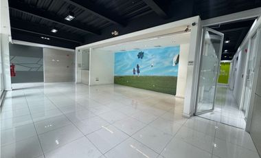 ALQUILER DE LOCAL COMERCIAL EN  PLANTA BAJA EN OBARRIO 463m2 JP