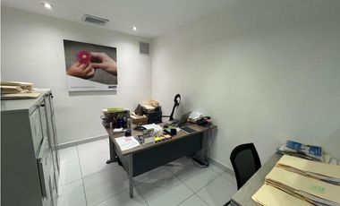 ALQUILER DE LOCAL COMERCIAL EN  PLANTA BAJA EN OBARRIO 463m2 JP