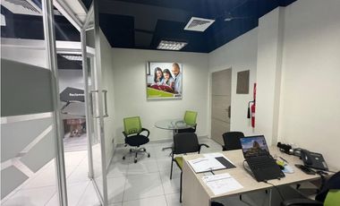 ALQUILER DE LOCAL COMERCIAL EN  PLANTA BAJA EN OBARRIO 463m2 JP