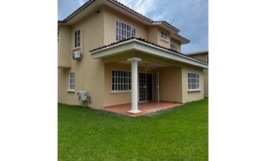 VENTA O ALQUILER CASA EN CLAYTON 400 M2 ALBROOK GARDENS MLD