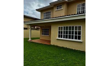VENTA O ALQUILER CASA EN CLAYTON 400 M2 ALBROOK GARDENS MLD