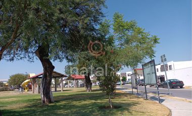CASA AMUEBLADA* HACIENDA VIÑEDOS LEON RENTA