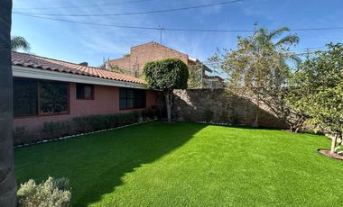 CASA EN VENTA/RENTA UNA PLANTA LOMA VERDE