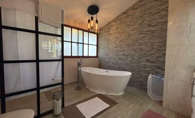 CASA EN VENTA/RENTA UNA PLANTA LOMA VERDE