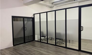 LOCAL / OBARRIO / EDIFICIO CENTRAL / 157 M2 / 4 PARKING / VACIO