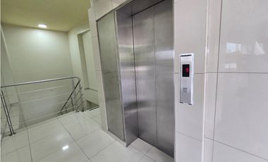 LOCAL COMERCIAL - 130M2 - VIA PORRAS