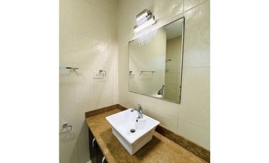 Venta - Apartamento en Titanium, Costa del Este
