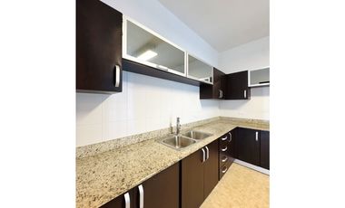 Venta - Apartamento en Titanium, Costa del Este