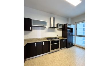 Venta - Apartamento en Titanium, Costa del Este