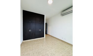Venta - Apartamento en Titanium, Costa del Este
