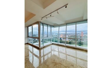 Venta - Apartamento en Titanium, Costa del Este