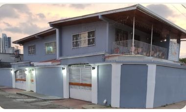 VENTA CASA CON ESTRUCTURA MULTIFAMILIAR EN PARQUE LEFEVRE EV