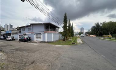 VENTA CASA CON ESTRUCTURA MULTIFAMILIAR EN PARQUE LEFEVRE EV