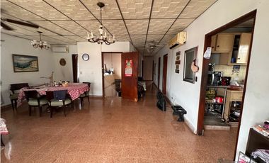 VENTA CASA CON ESTRUCTURA MULTIFAMILIAR EN PARQUE LEFEVRE EV