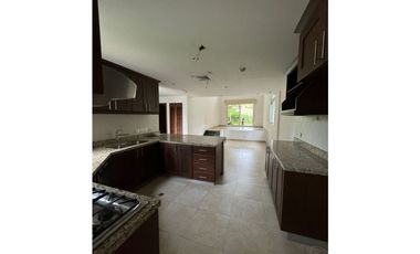 VENTA DE CASA EN TUCAN COUNTRY CLUB PRECIO DE OPORTUNIDAD 505M2 JP