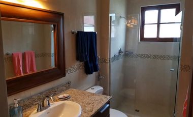 VENTA CASA CLAYTON SENDEROS CAMINO DE CRUCES MLD