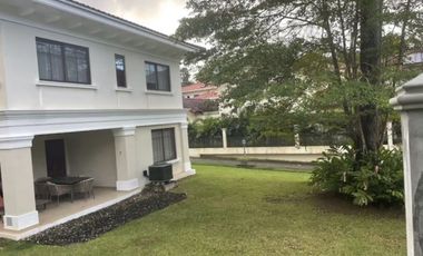 VENTA CASA CLAYTON SENDEROS CAMINO DE CRUCES MLD