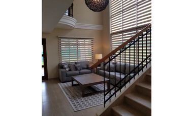 VENTA CASA CLAYTON SENDEROS CAMINO DE CRUCES MLD