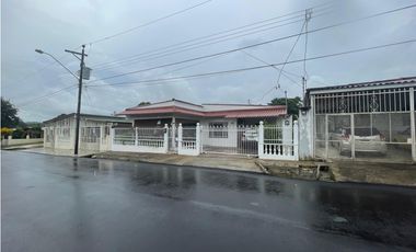 VISTA ALEGRE / ARRAIJAN / 125.13M / 3 HABITACION / DEPOSITO MB