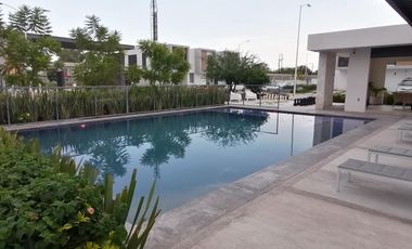Capittala CASA en RENTA, 3 recámaras, privada con amenidades!!!