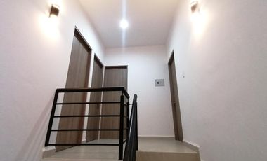 Capittala CASA en RENTA, 3 recámaras, privada con amenidades!!!