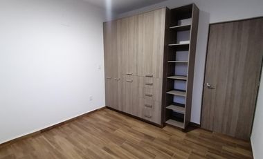 Capittala CASA en RENTA, 3 recámaras, privada con amenidades!!!