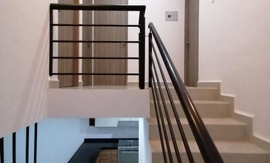 Capittala CASA en RENTA, 3 recámaras, privada con amenidades!!!