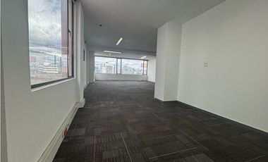 ARRIENDO OFICINA  PISO 6 AREA 550ME CHICO