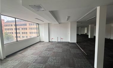 ARRIENDO OFICINA  PISO 6 AREA 550ME CHICO