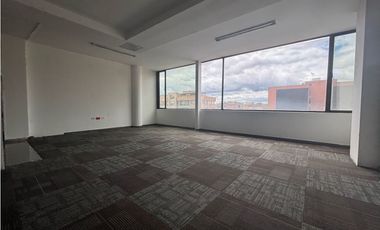 ARRIENDO OFICINA  PISO 6 AREA 550ME CHICO