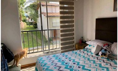 CASA EN UNIDAD CERRADA LA ESTRELLA CERCA AL MALL SURAMERICA