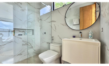 VENTA DE CASA EN CONDOMINIO PRIVADO VISTA AL MAR