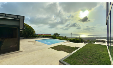 VENTA DE CASA EN CONDOMINIO PRIVADO VISTA AL MAR