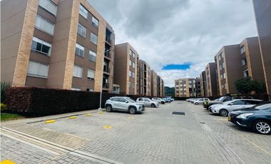 Vendo Apartamento con ascensor y parquedero en Cajica.