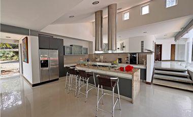 CASA CAMPESTRE EN VENTA, MEDIO DAPA, NORTE, CALI, YUMBO