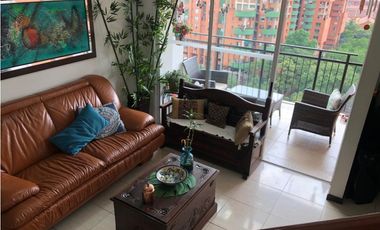 Alquilo Amplio apartamento PentHouse Dúplex frente a chipichape Norte