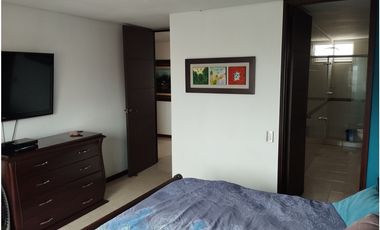 Alquilo Amplio apartamento PentHouse Dúplex frente a chipichape Norte