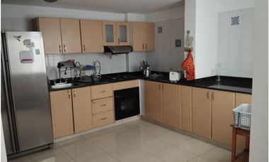 Alquilo Amplio apartamento PentHouse Dúplex frente a chipichape Norte