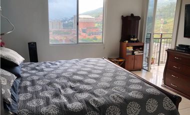 Alquilo Amplio apartamento PentHouse Dúplex frente a chipichape Norte